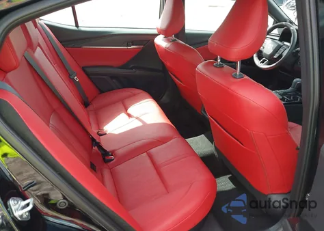 2025 Toyota Camry Xse z USA, uszkodzony, nr VIN 4T1DAACK5SU580886